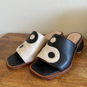 Paloma Wool, Yin Yang Leather Slide, 37